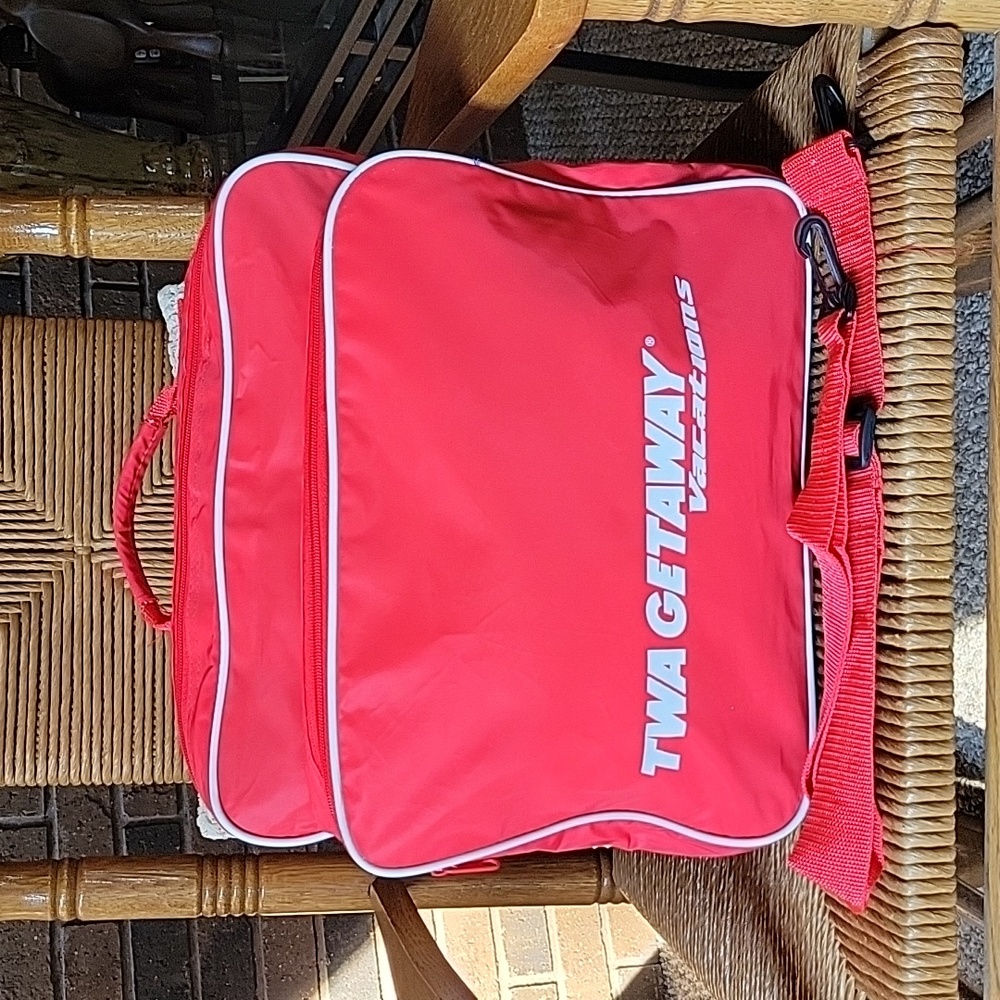 TWA GETAWAY Vacations travel bag